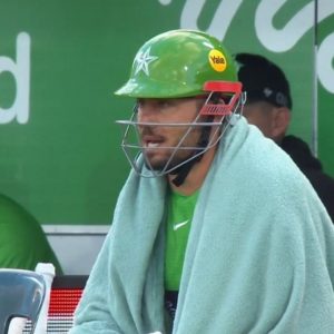 Why is Marcus Stoinis not playing today's BBL 12 match between Sydney Sixers and Melbourne Stars at the SCG?