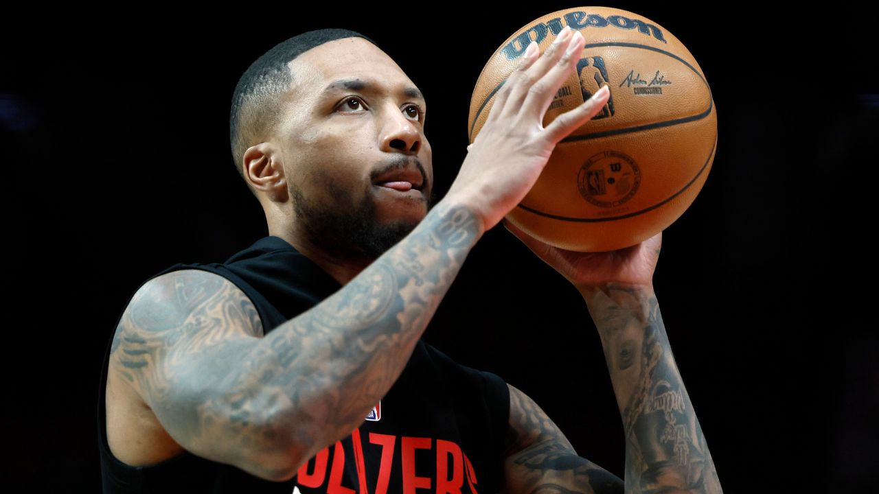 Despite $225 Million, Reporters Agitate Damian Lillard Over Trade Deadline Questions Following Atrocious Loss To Lakers