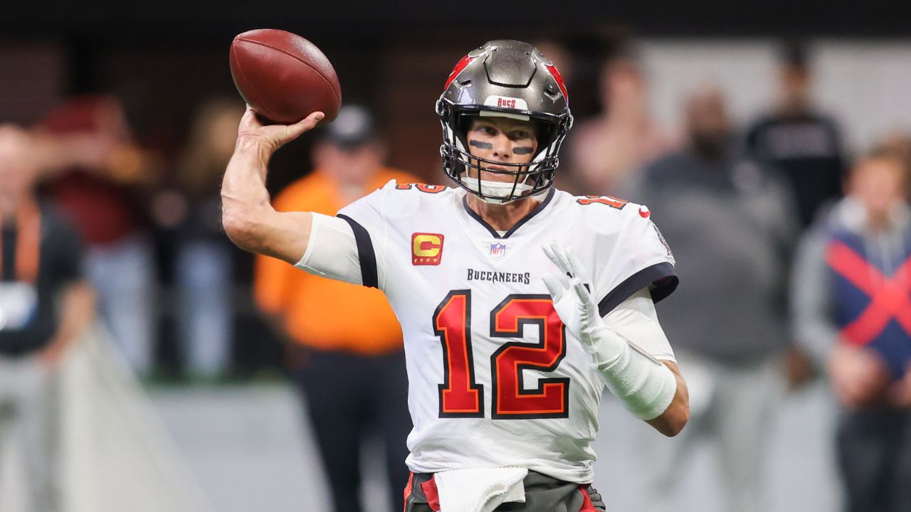 Have the Cowboys ever beat Tom Brady? Tom Brady's record against Dallas on the line in Wild Card matchup