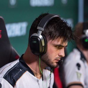 Shox joins unnamed CS:GO team with SmithZz and a few rookies