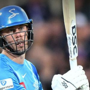 Why is Chris Lynn not playing today's BBL 12 match between Sydney Sixers and Adelaide Strikers in Coffs Harbour?