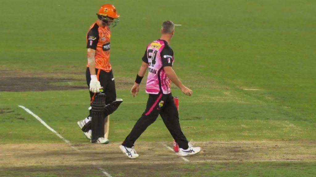 "That's your warning mate": Dan Christian BBL reminds Andrew Tye of non striker run out rule at SCG