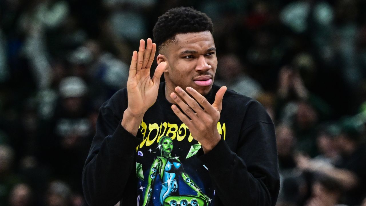 Is Giannis Antetokounmpo Playing Tonight vs Raptors? Bucks Release Injury Report for 6x All-Star