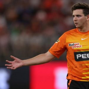 Why is Jhye Richardson not playing today's BBL 12 match between Perth Scorchers and Brisbane Heat at the Optus Stadium?