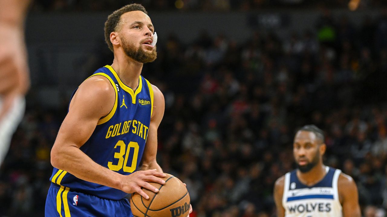 Stephen Curry's only "missing trophy" has been found thanks to a "super collector"!