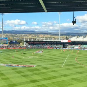 Aurora Stadium Launceston pitch report batting or bowling: HUR vs HEA pitch report today BBL 12 match