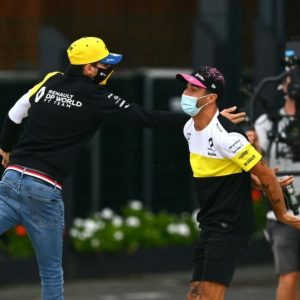 Watch: Daniel Ricciardo and Esteban Ocon Flexing Their Athletic Strength By Planking During Press Conference