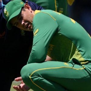 Why is Quinton de Kock not playing today's 3rd ODI between South Africa and England in Kimberley?