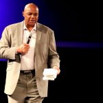 “Rim Looked 50-Feet In The Air”: Charles Barkley, After Tearing His Quad, Forced His Way Back For 1 Game
