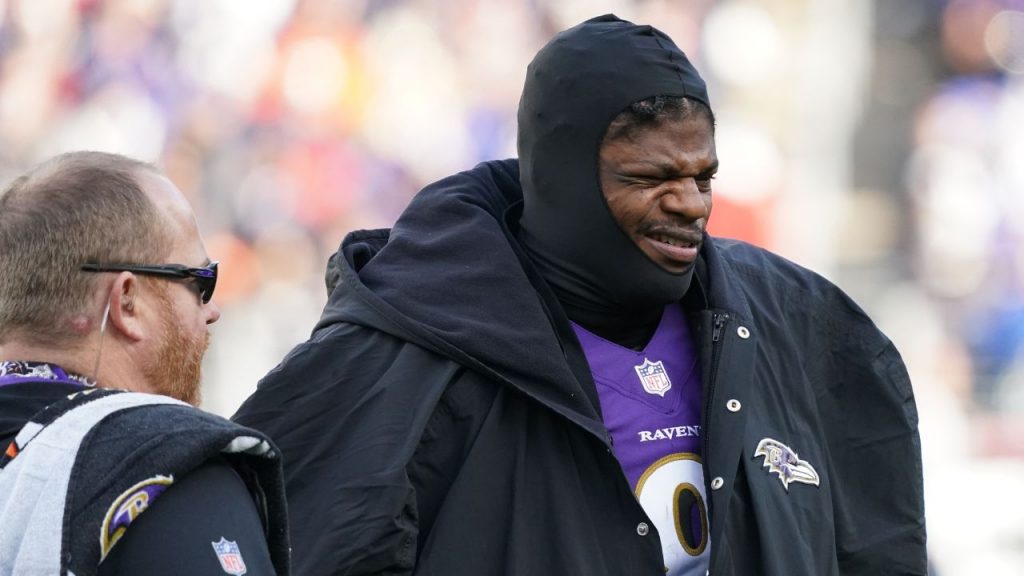 "LJ is Cool as Sh*t Man": Kyle Van Noy Can't Stop Raving About His QB Lamar Jackson