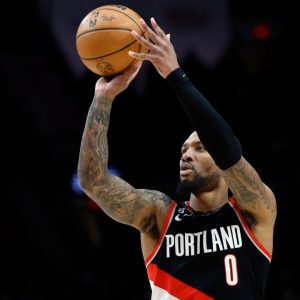 Damian Lillard, With 71 Points vs Rockets, Joins Wilt Chamberlain, Michael Jordan on Elite 50-Point Game List