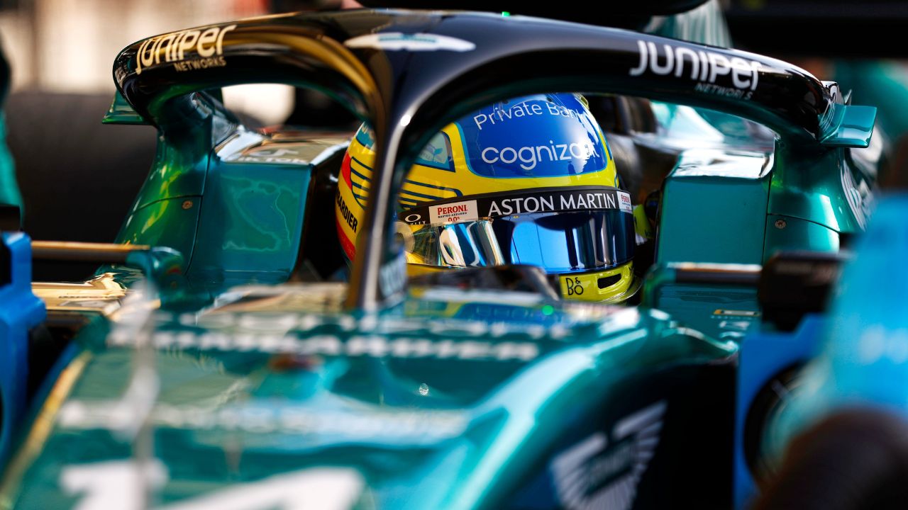 Fernando Alonso Gives Aston Martin Scare To Max Verstappen With Marginal Difference After Day 2 at Sakhir Pre-Season Testing