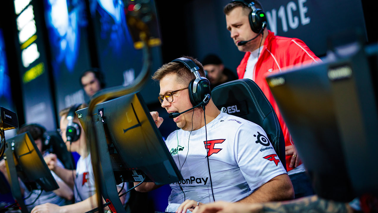 G2 relegates FaZe to the lower bracket at IEM Katowice 2023