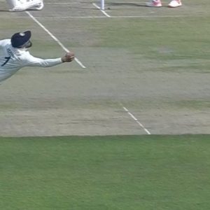 IND vs AUS 2023 KL Rahul catch: Twitter goes berserk as Indian vice-captain grabs one-handed stunner to dismiss Usman Khawaja