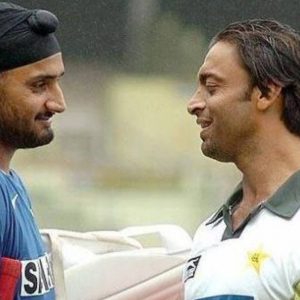 "He is a Punjabi brother and yet he will misbehave with us?": Shoaib Akhtar once recalled how he was looking for Harbhajan Singh for a fight