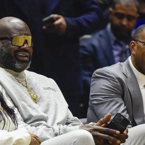 "Shaquille O'Neal Started Rambling About Some Barbeque Chicken": The Inside Crew Cracks Up Reading Tweets About Shaq's Voice On Waze