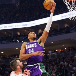 Milwaukee Bucks Starting Lineup Tonight: Giannis Antetokounmpo Injury Update Ahead of the Brooklyn Nets
