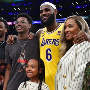 "Savannah James is the All-Time leading scorer": LeBron James Gives His Wife All the Credit For After Breaking Kareem Abdul Jabbar's Record