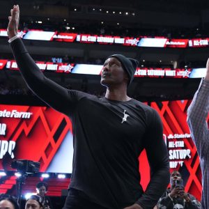 “Don’t Care, That’s My Life”: Karl Malone Gives Horrifying Response When Questioned About Impregnating 13-Year-Old Girl