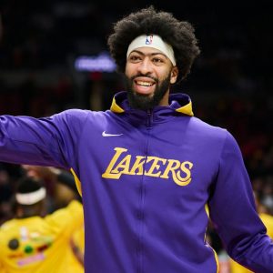 Is Anthony Davis Playing Tonight vs Pelicans? Lakers Release Injury Update for 6ft 10” Star Forward
