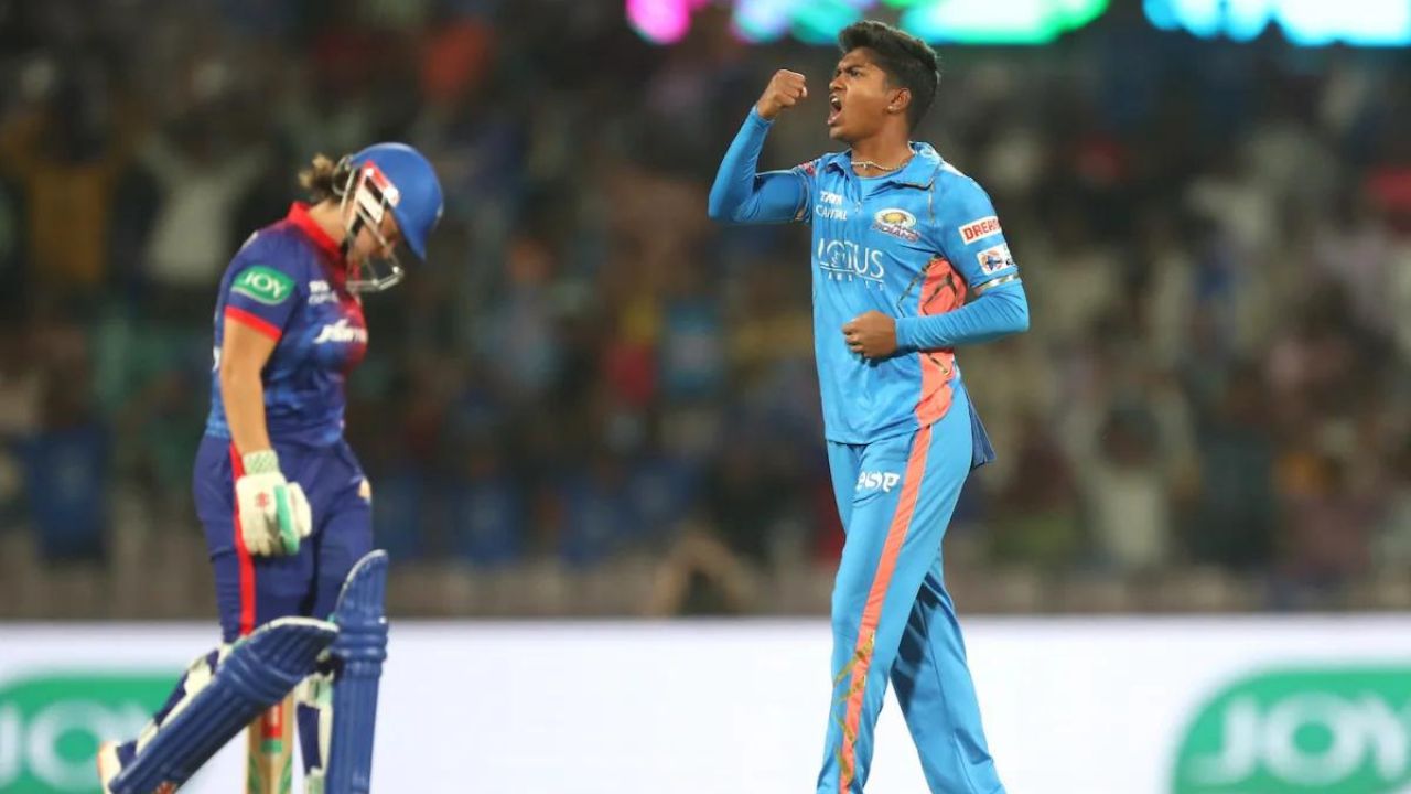 Why is Pooja Vastrakar not playing today's WPL 2023 match between UP Warriorz and Mumbai Indians?