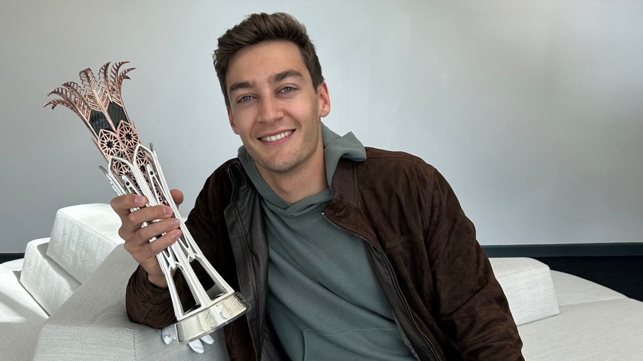 Fans in Disbelief As George Russell, Fernando Alonso Use FIA's Trophy Fiasco to Produce Great Content