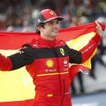 Dax Shepard Discusses What Makes Carlos Sainz a Great F1 Driver