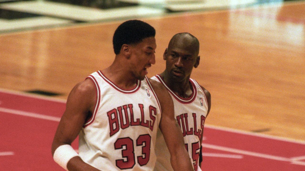 "Scottie Pippen Was Way Over His Head So Michael Jordan Stepped In": Bulls Legend's Scuffle With Knicks Guards Showcases 'Difference In Mentality'