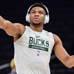 Is Giannis Antetokounmpo Playing Tonight vs Raptors? Bucks Release Injury Report for 2x MVP