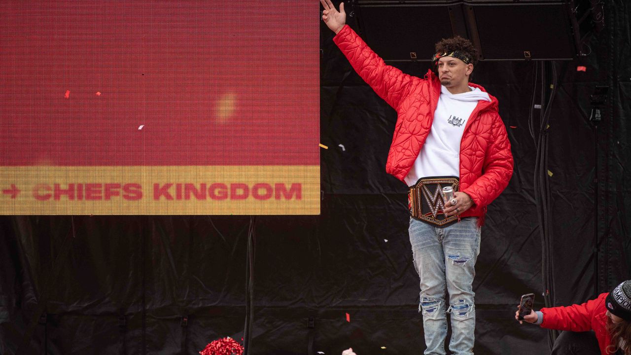 "GOAT Effect": Free Agent WRs Jam Patrick Mahomes' Phone Lines With Constant 'Team Up' Requests