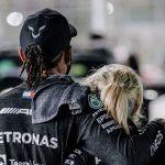 "Always a Light in Bad Times": Twitter F1 in Dismay as Lewis Hamilton Parts Ways With Longtime Physiotherapist Angela Cullen