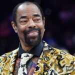 "They Call Me the OG": Knicks Players RJ Barrett and Josh Hart Give Walt Frazier 'Cupcakes' on His Birthday