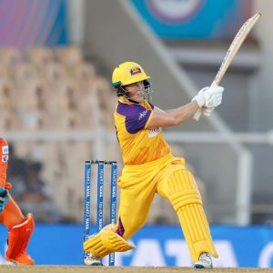 Why is Grace Harris not playing today's WPL 2023 match between UP Warriorz and Delhi Capitals at Brabourne Stadium?