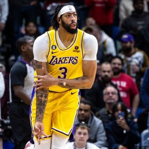 “Don’t Trust Anthony Davis to be Consistent”: Shannon Sharpe Doubts LeBron James' Return Will Improve Lakers Chances