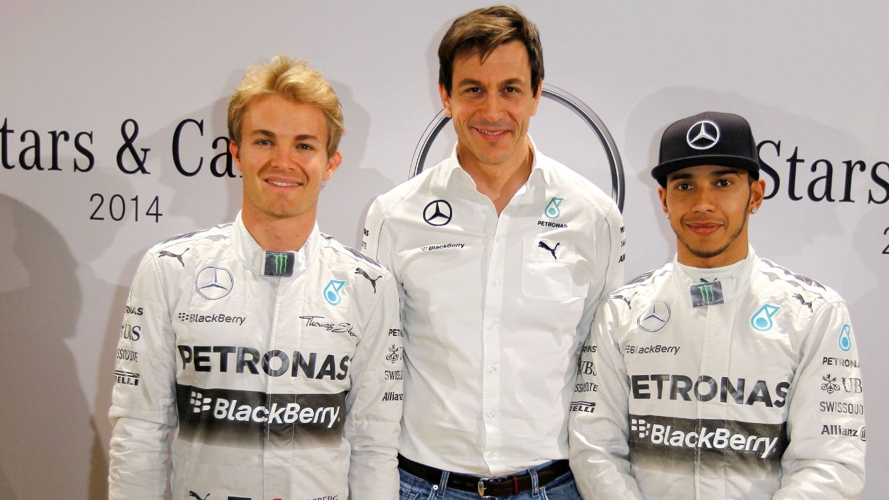 Ferrari Boss Takes a Leaf Out of Toto Wolff’s Nico Rosberg-Lewis Hamilton Handbook on Selecting a Number 1 Driver Among Charles Leclerc and Carlos Sainz