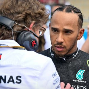Former F1 Champion Criticizes Lewis Hamilton for Blaming Mercedes Over W14’s Woeful Performances After Praising Team on Radio