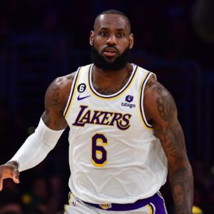 "I was Healing Faster Than Anybody": LeBron James Visited a Miracle Doctor to Fix his Torn Tendon Without Surgery 