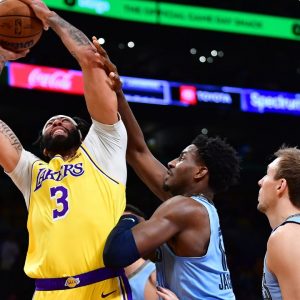 WATCH: Anthony Davis Gets His Revenge, Puts Jaren Jackson Jr. on a Poster