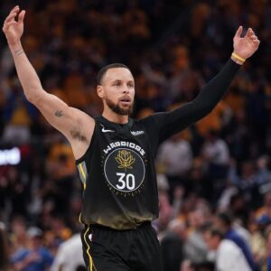 “Stephen Curry Was Waiting To Drop This Bar!”: NBA Twitter Reacts to Warriors’ MVP’s Message About Draymond’s Suspension