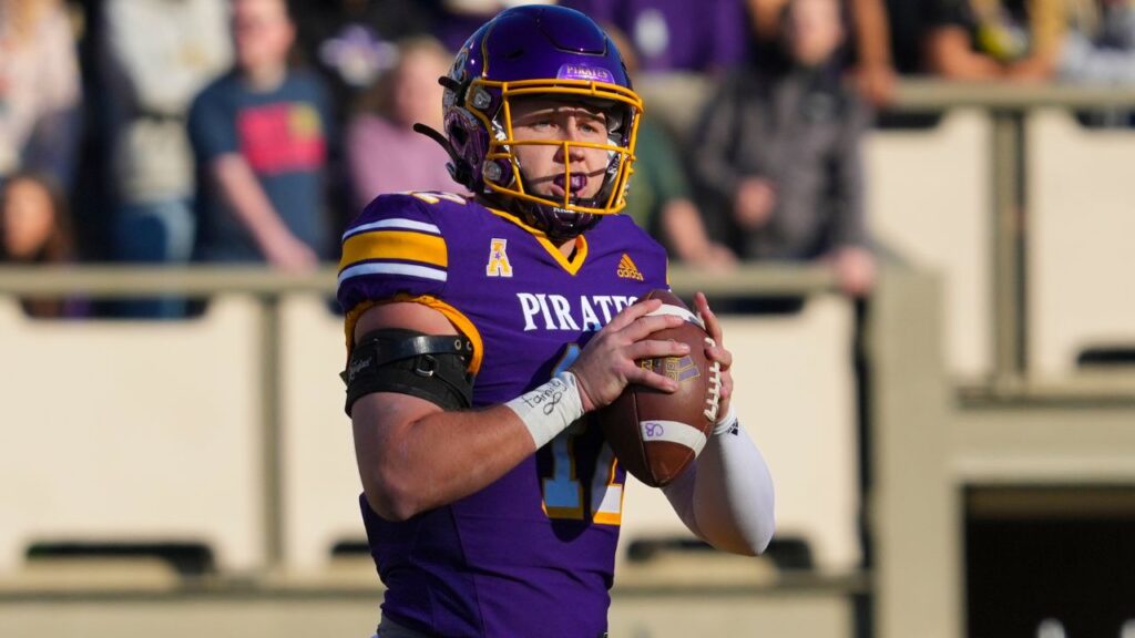 Holton Ahlers Girlfriend: Is the Vikings Royalty Descendent Dating Someone Special?