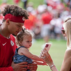 After Flaunting Her New Look in Empower Field at Mile High, Brittany Mahomes Shares Adorable Visuals of Patrick Mahomes Painting His Daughter's Nails