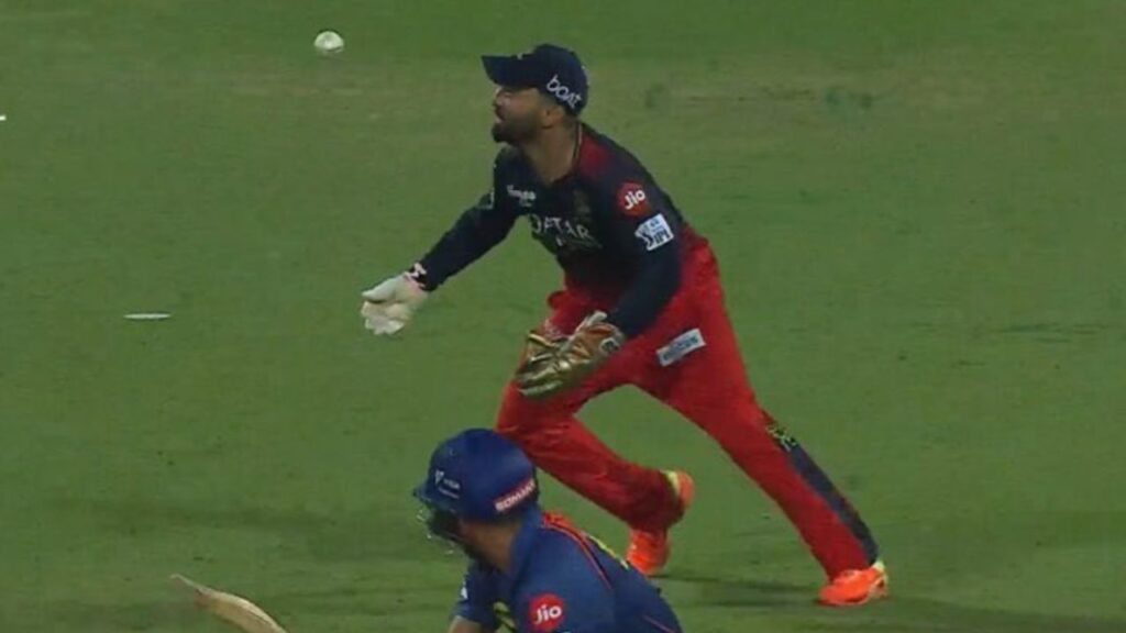 Dinesh Karthik Memes: DK trolled on Twitter as last-ball misfield reminds fans of MS Dhoni Run Out vs Bangladesh