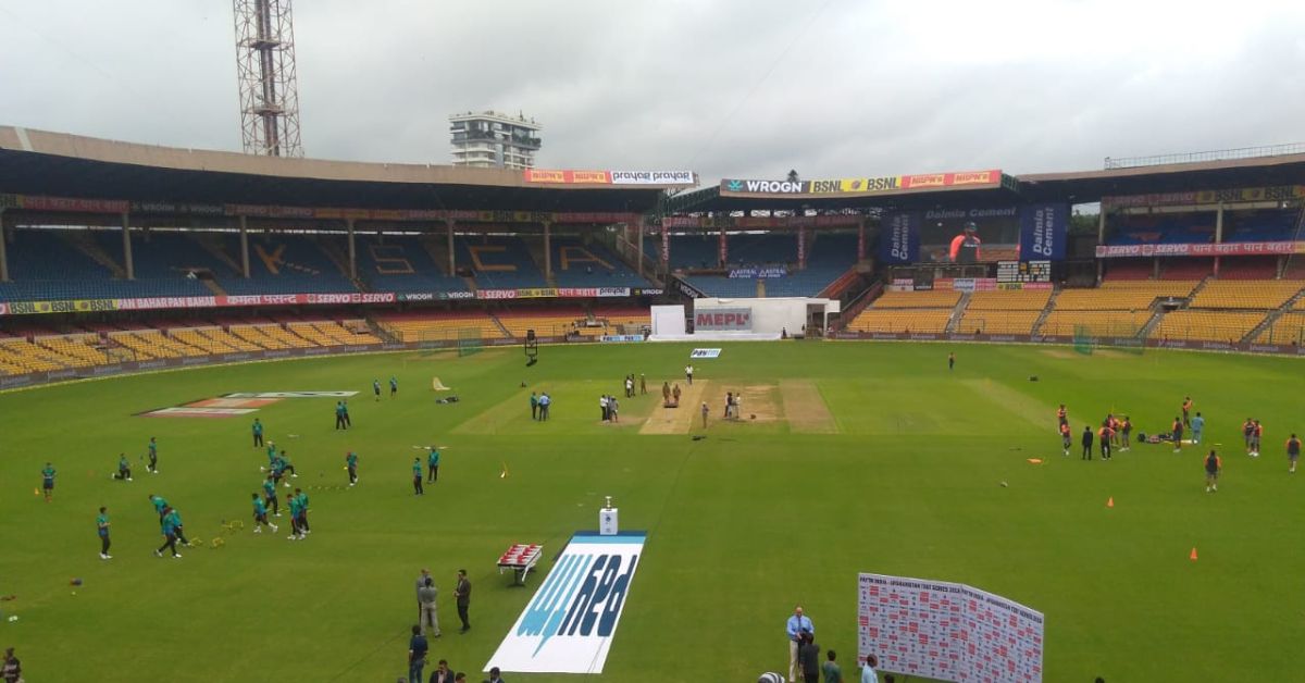 The 24th league match of Indian Premier League 2023 will be played between Royal Challengers Bangalore and Chennai Super Kings at Bangalore's Chinnaswamy Stadium. This is one of the biggest games in the tournament two former India captains, Virat Kohli and MS Dhoni will be up against each other. After losing two consecutive games, Royal Challengers Bangalore won their last match against Delhi Capitals. The bowlers of the side were brilliant in the last match, and it is a positive thing for the side. Kohli is looking in great touch, and he will be looking to play a big knock here. Chennai Super Kings lost their last match, and they will aim for a comeback. This side is dealing with some injuries, especially in the bowling department. Batter Ajinkya Rahane is looking in fine touch, whereas Dhoni's form at the backend is a boost for the side. The opening batting pair of Devon Conway and Ruturaj Gaikwad will be very important in this match. M Chinnaswamy Stadium is set to host its fourth match of IPL 2023. This is one of the best tracks to bat on in the tournament, and we have already seen that in the tournament. The last match here between Bangalore and Delhi Capital was an afternoon match, and the pitch was on the drier side where batters faced some difficulties. "It looks dry and there shouldn't be a lot of lateral movement,' Daren Ganga and Sanjay Manjrekar said at the pitch report of DC vs RCB match. However, this is a night match, and things should return to normalcy in this match. The batters are expected to dominate on his batting beauty. With smaller boundary dimensions, we can expect the ball to get smashed all over the park for sixes. There is no help for any kind of bowlers here. The majority of the matches here have been won by the chasing teams, and both captains would love to bat second after winning the toss. We can expect a high-scoring encounter in this big match.