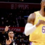 FACT CHECK: Did Russell Westbrook Point the Middle Finger at LeBron James After Making a Big Shot in His Face?