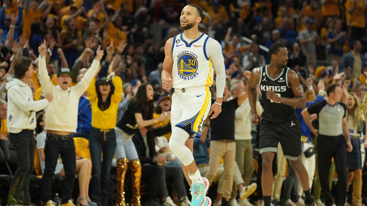 Stephen Curry Proves Age Is Just A number, Joining Michael Jordan And Kareem Abdul-Jabbar In A Historic Feat