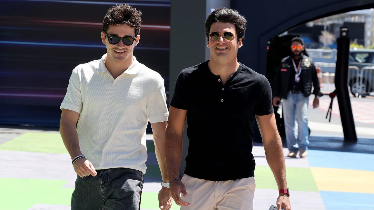 WATCH: Charles Leclerc and Carlos Sainz Enjoy Themselves On Their Private Jet By Playing the F1 Video Game and Chess