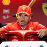 “He’s a Good Looking F***”: Carlos Sainz Gets ‘Left-Swiped’ by Chloe Veitch Despite Being 'Too Handsome'