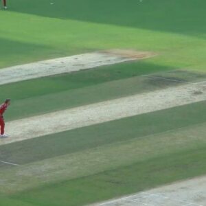 MS Dhoni Six Today: CSK Captain Finishes Off in Style by Hitting Sam Curran for Two Consecutive Sixes at Chepauk