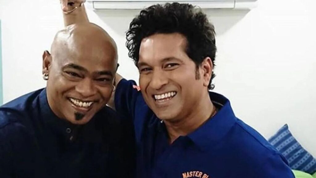 "He Pretends to Shoot it Like James Bond": Sachin Tendulkar Shares Hilarious Story of Vinod Kambli Trying to Impress Girls While Fielding in a Domestic Match
