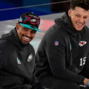 "Muscle Maverick" Jalen Hurts, Who Was Crushed by Patrick Mahomes at Super Bowl, Trumps His Arch-Nemesis by 100lbs at Deadlifting